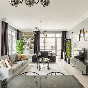 Apartment Bohemian Flat In Nisantasi With Location, Istanbul